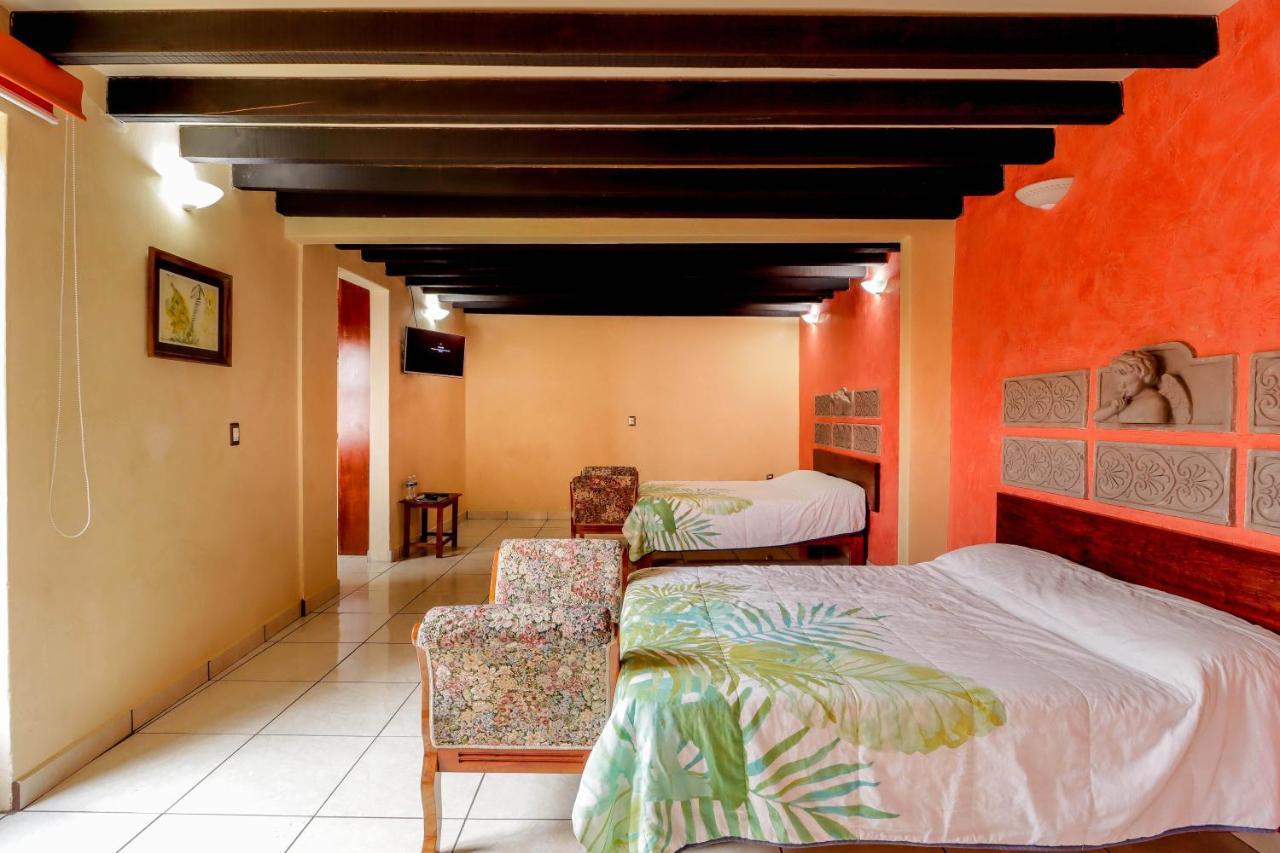 Hotel La Siesta Del Fauno Morelia Kültér fotó